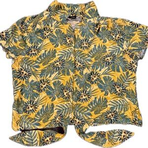 Disney Lion King Simba Tie-Front Button-Up Shirt Yellow XL